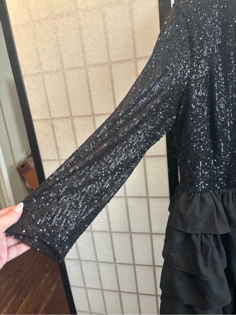 WAYWARD FANCIES Vintage Sequin V-Neck Ruffle Dress - Picture 3 of 8